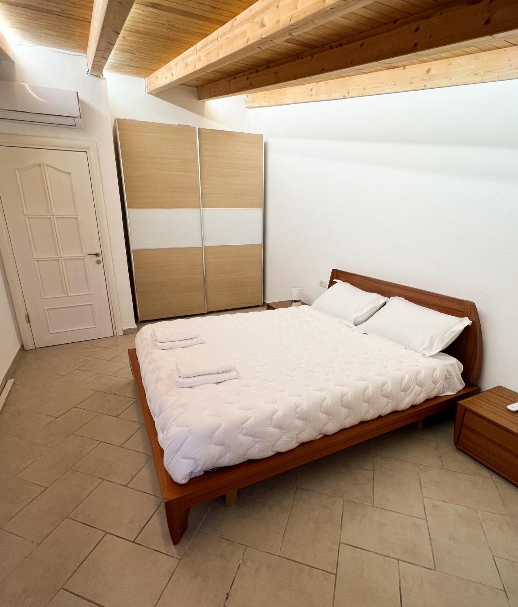 Sea View Apartments Дуррес Екстер'єр фото