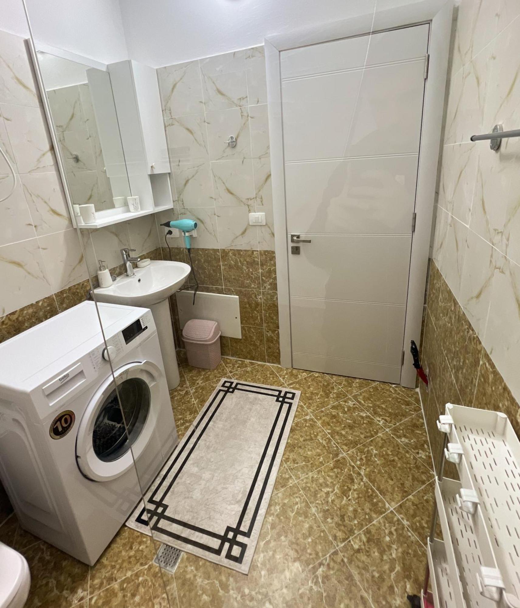 Sea View Apartments Дуррес Екстер'єр фото