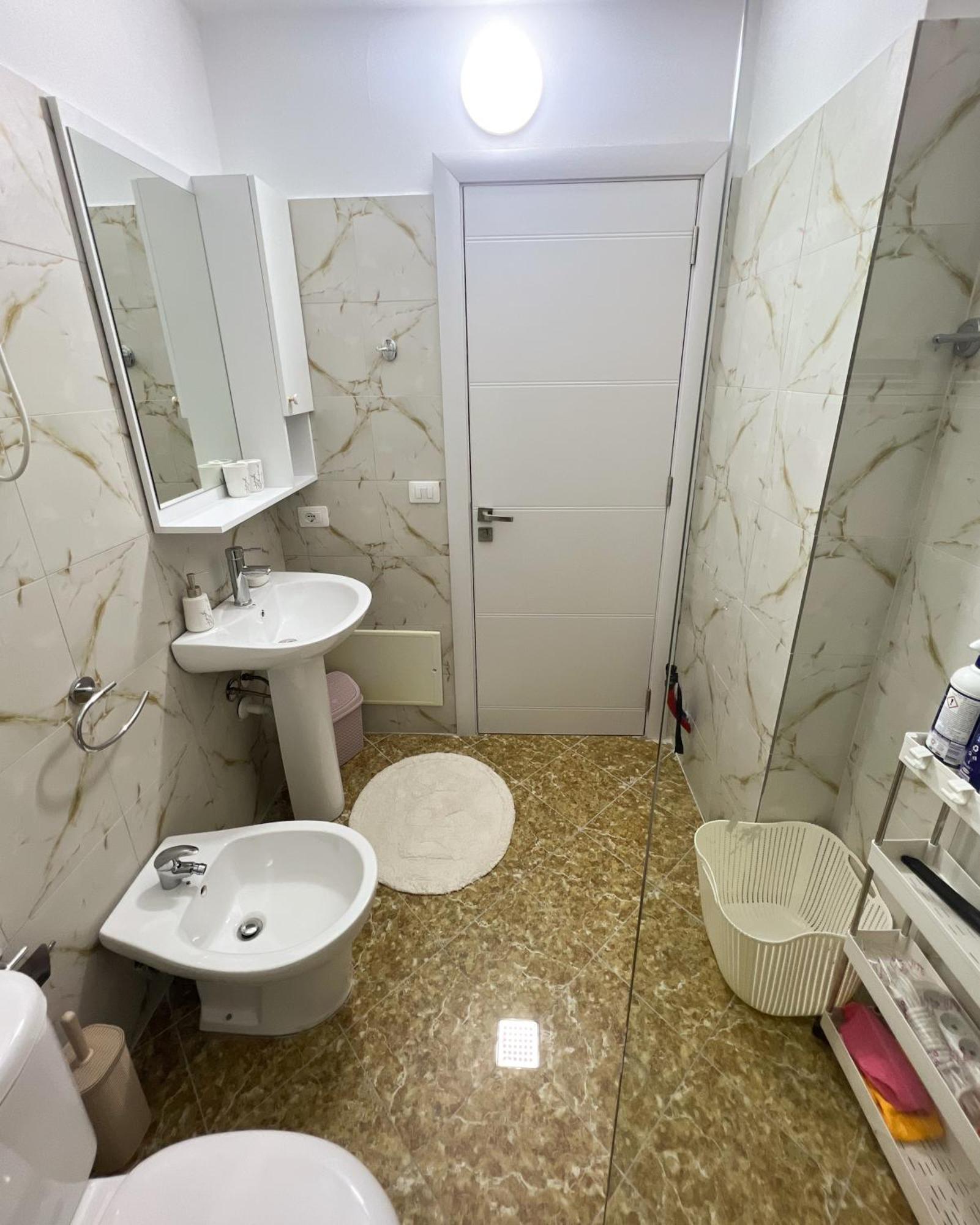 Sea View Apartments Дуррес Екстер'єр фото
